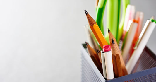鉛筆、シャーペン、ボールペン、どれが一番環境に優しい？