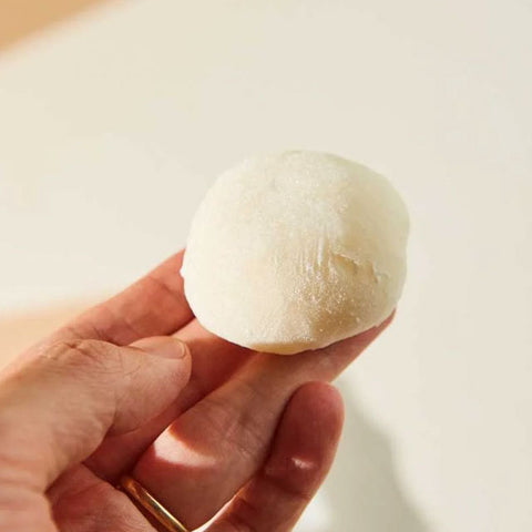 ＜老舗の傑作二品＞白桃生クリーム大福＆抹茶ワッフル【計30個】